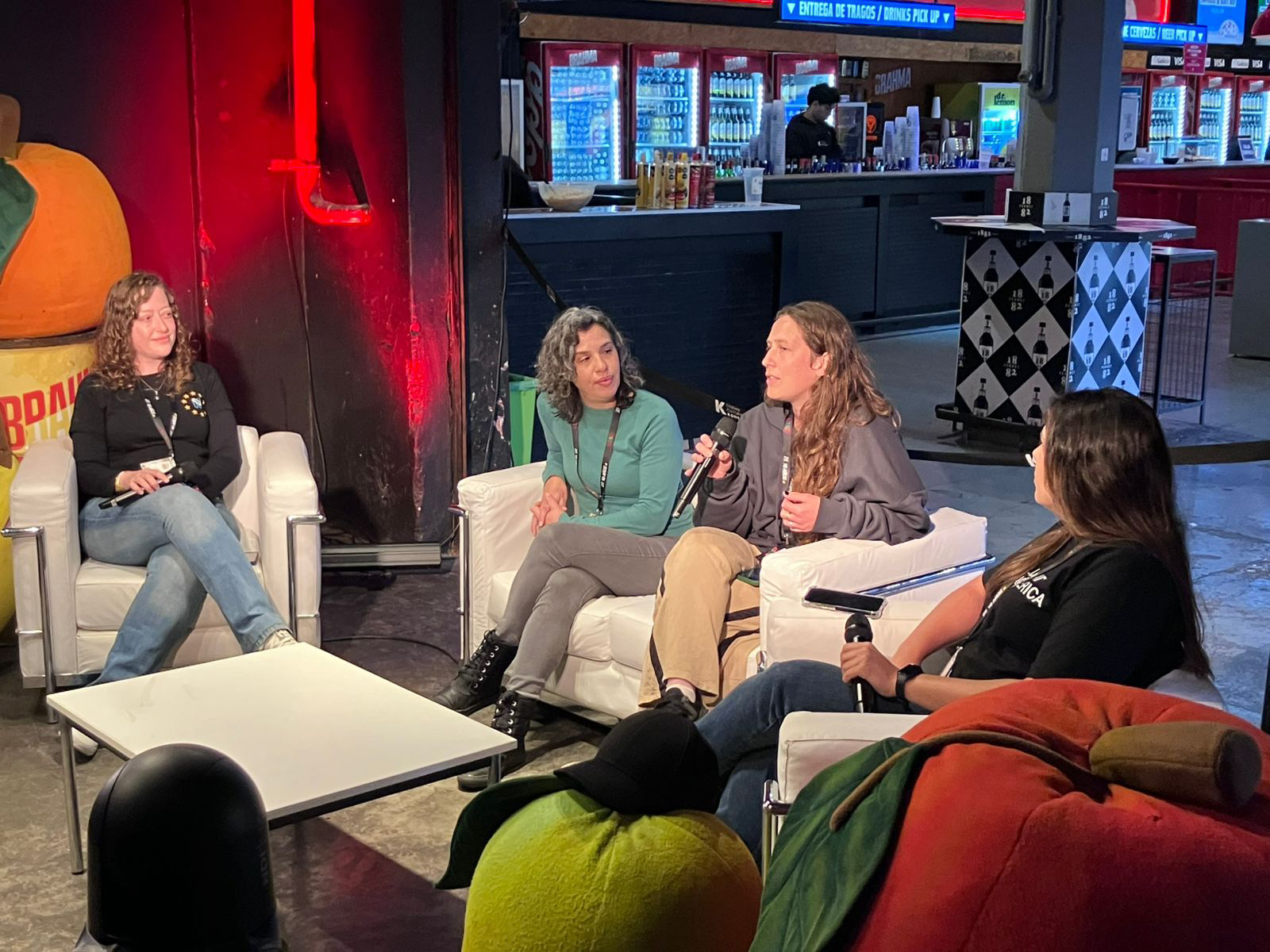 Descripción de la imagen del evento Nerdearla 2025.